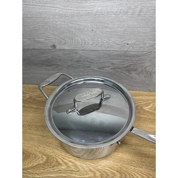 All-Clad D5 Polished 18/10 SS 5-Ply Bonded 3-qt sauce Pan with Lid - Picture 3 of 12